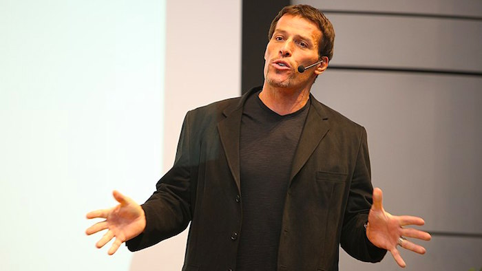 Stefan talks about Tony Robbins' top 10 rules for success and fulfillment